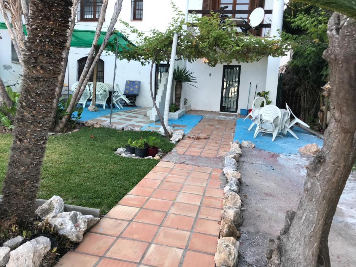 Casa-C- Pequeno Conjunto Adosados Villa Salobrena Luaran gambar