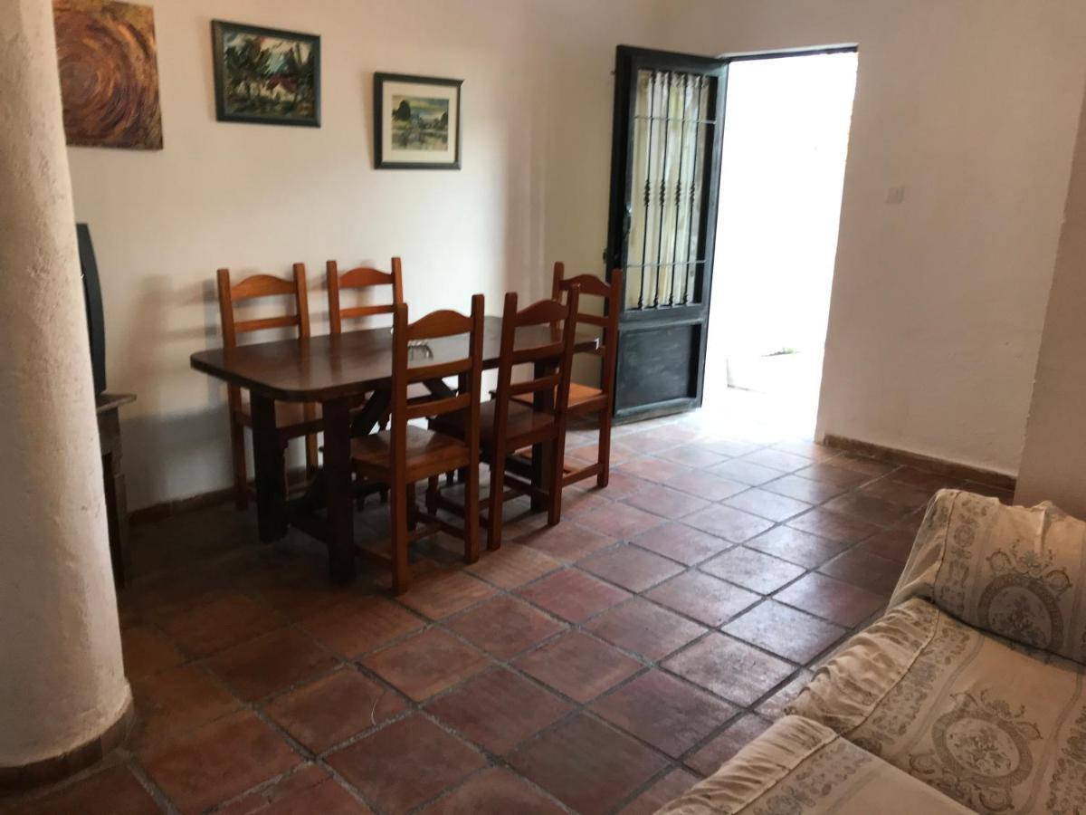 Casa-C- Pequeno Conjunto Adosados Villa Salobrena Luaran gambar
